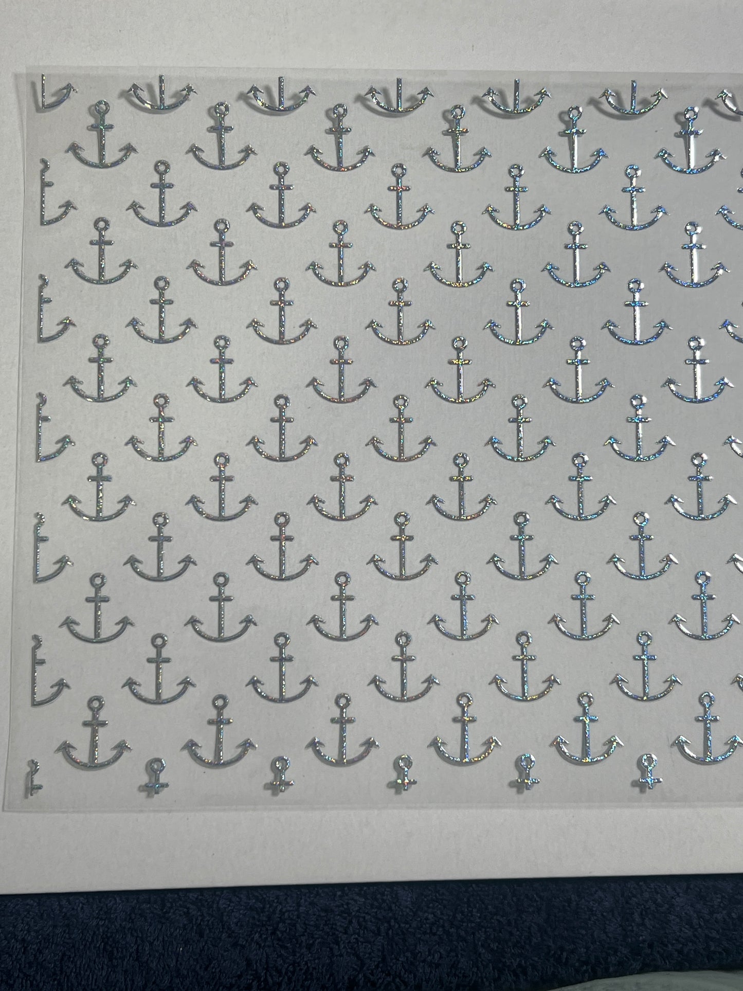 E 542 Silver Holographic Anchors 5/8