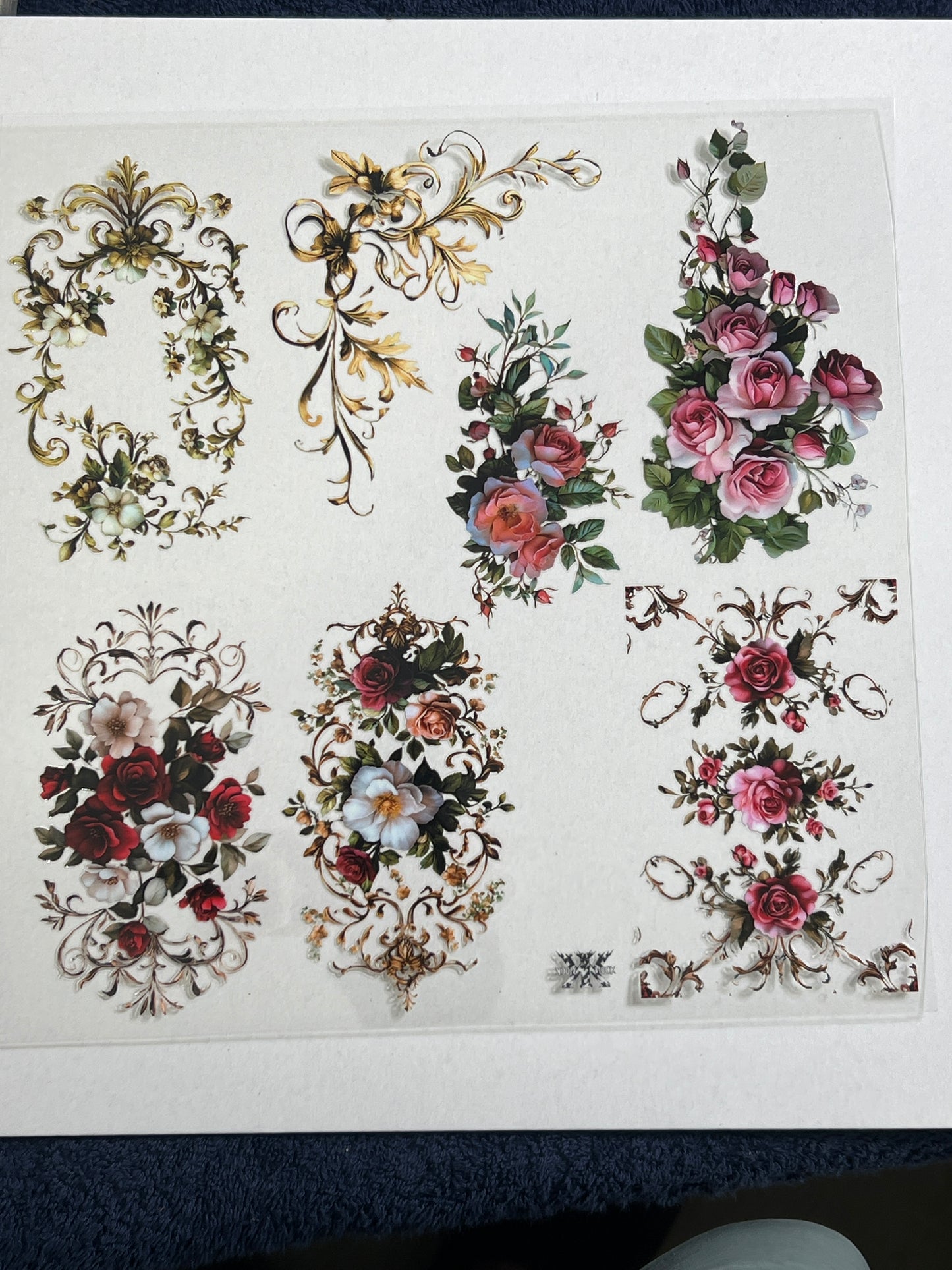 E 532 Ornate Florals 9 5/8