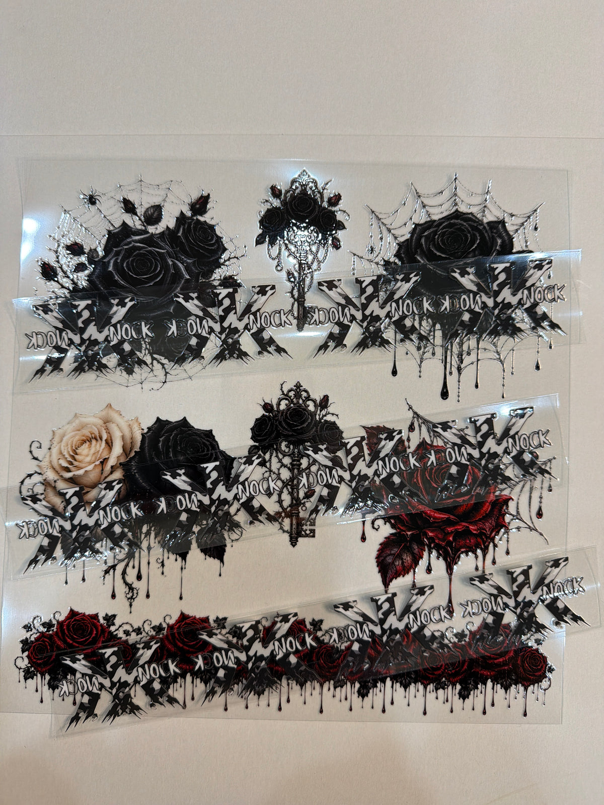 E 1022 Gothy Web Floral 1
